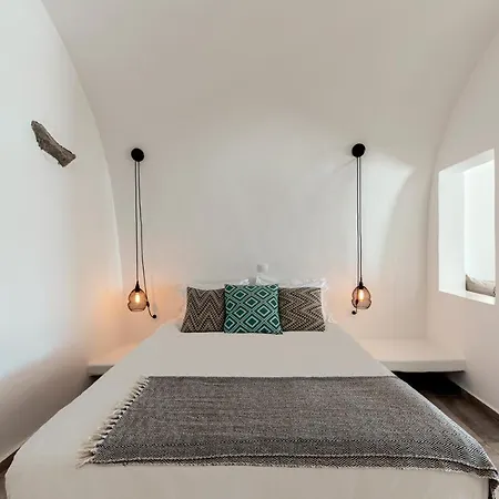 Yposkafo Jacuzzi House Ferienhaus *