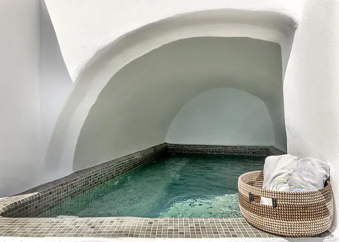 Yposkafo Jacuzzi House Vakantiehuis Oia