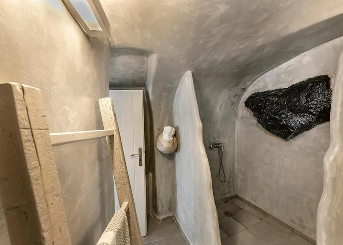 Dom wakacyjny Yposkafo Jacuzzi House