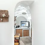 Tatil Evi Yposkafo Jacuzzi House *