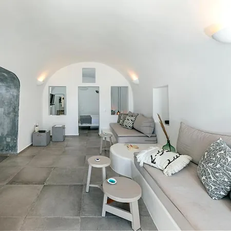 בית נופש Yposkafo Jacuzzi House