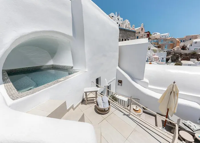 Yposkafo Jacuzzi House *