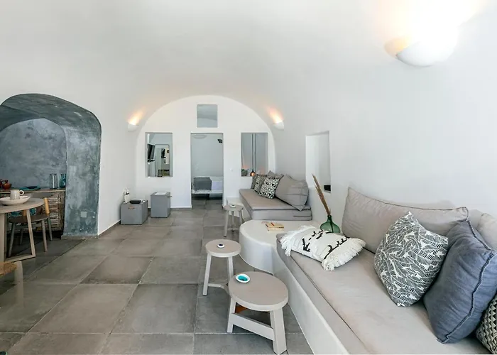 Ferienhaus Yposkafo Jacuzzi House